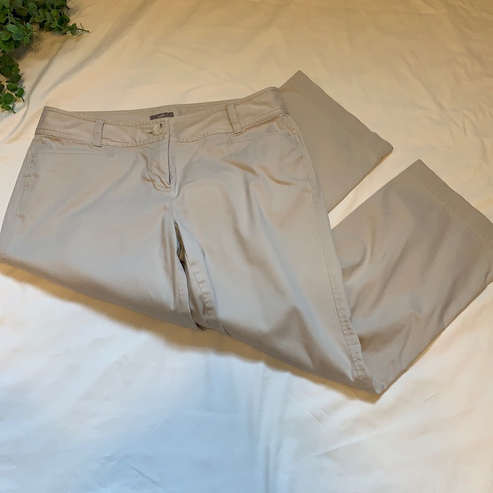 JJill khaki capri pants